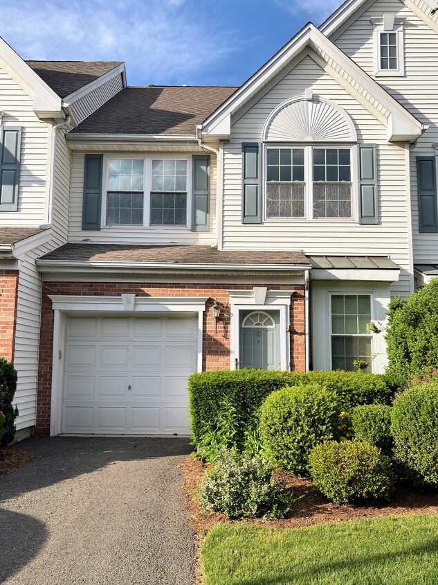 Primary Photo - 118 Cambridge Dr