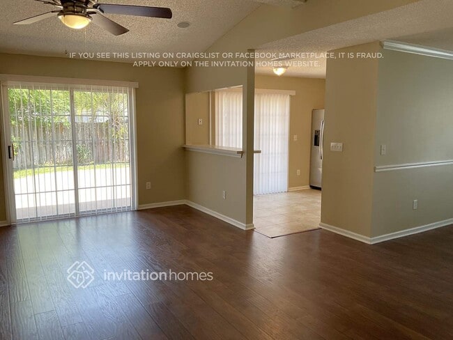 Building Photo - 13757 Sea Mist Dr