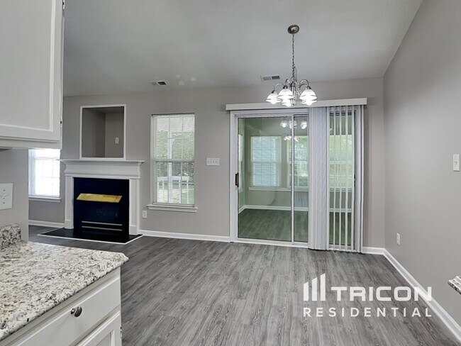 Foto del edificio - 1613 Bear Brook Dr