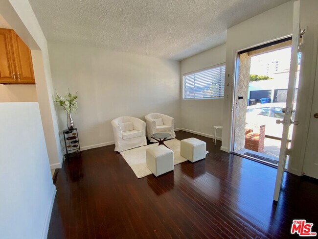 Foto del edificio - 11208 Pearl St