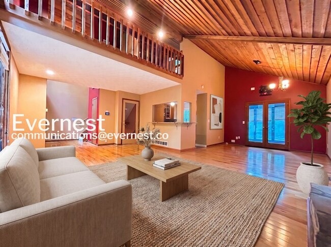 Building Photo - 770 Bayliss Dr