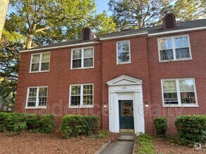 Building Photo - 2940 Oleander Dr