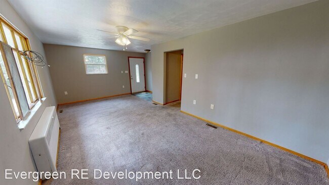 Building Photo - 2 br, 2 bath House - 366 White School Road