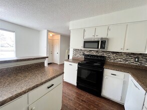 Building Photo - 11506 Meadow Pines Ct