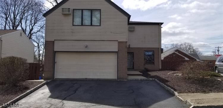 Foto principal - 144 N Beverwyck Rd