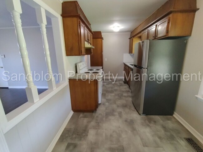 Foto del edificio - For Lease | Tulsa | Available Now!