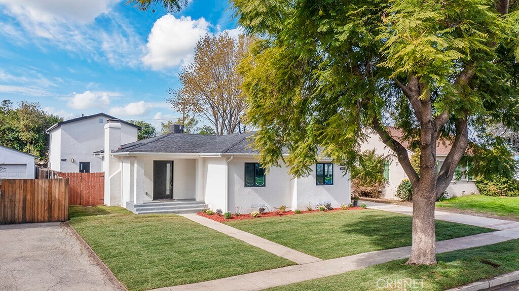 Foto principal - 7747 Wish Ave