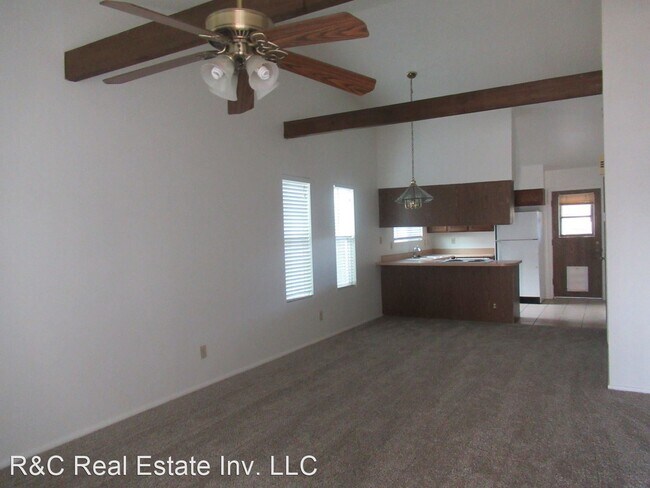 Foto del edificio - 2 br, 2 bath House - 934 W Emelita  Cir