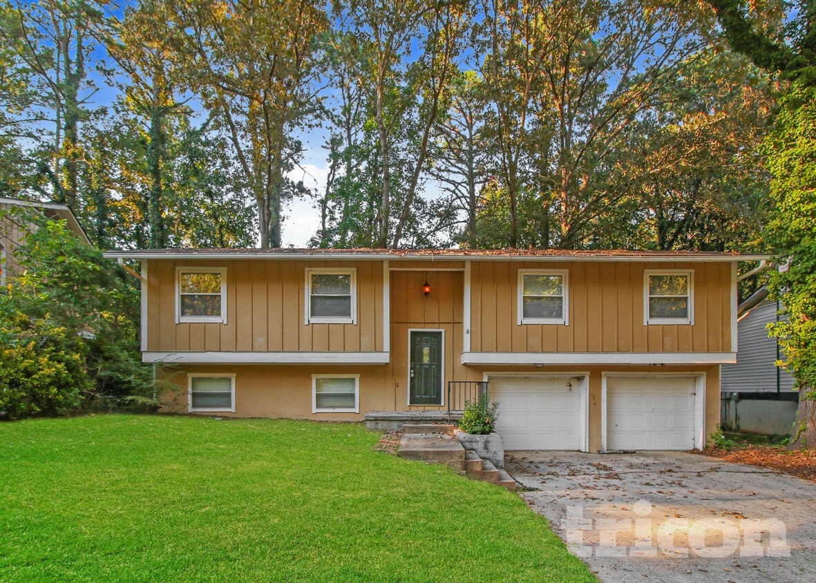 Primary Photo - 2574 Northbrook Rd