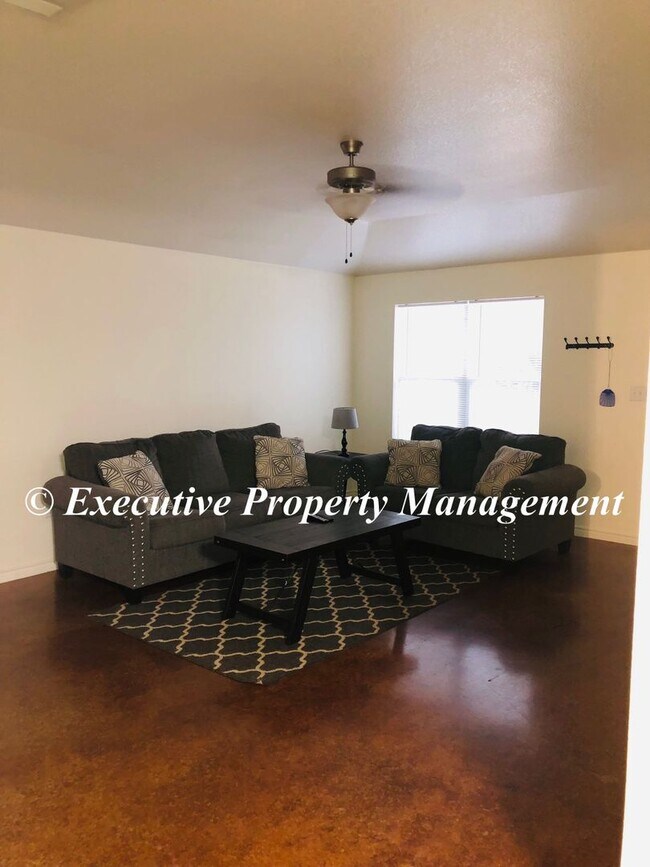 Foto del edificio - 1210 Westview Dr