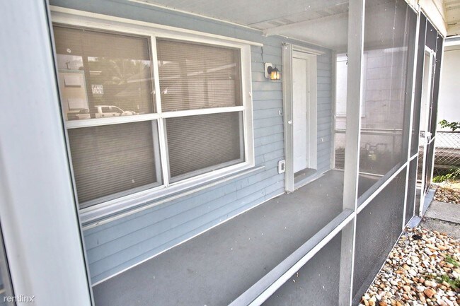Foto del edificio - 2 br, 1 bath House - 114 S C Street