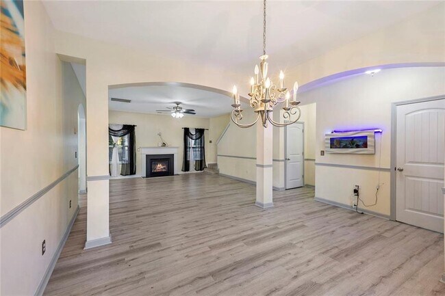 Building Photo - 9776 Ivey Ridge Cir