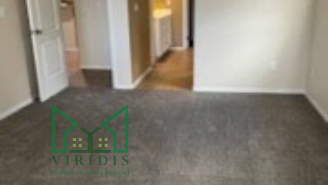 Foto del edificio - 5520 Rockview Dr