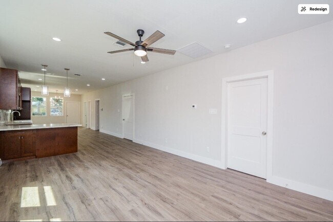 Foto del edificio - 5923 Southtown St