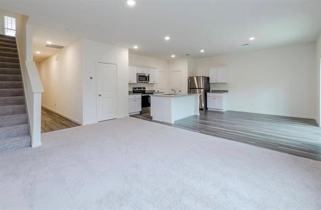 Foto del edificio - 2022 Harebell Dr