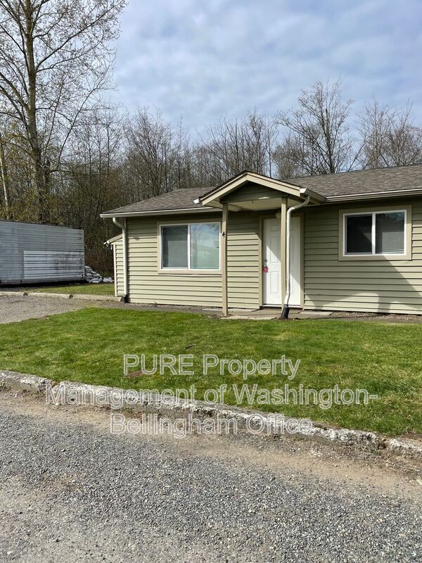 Foto principal - 6067 Portal Way