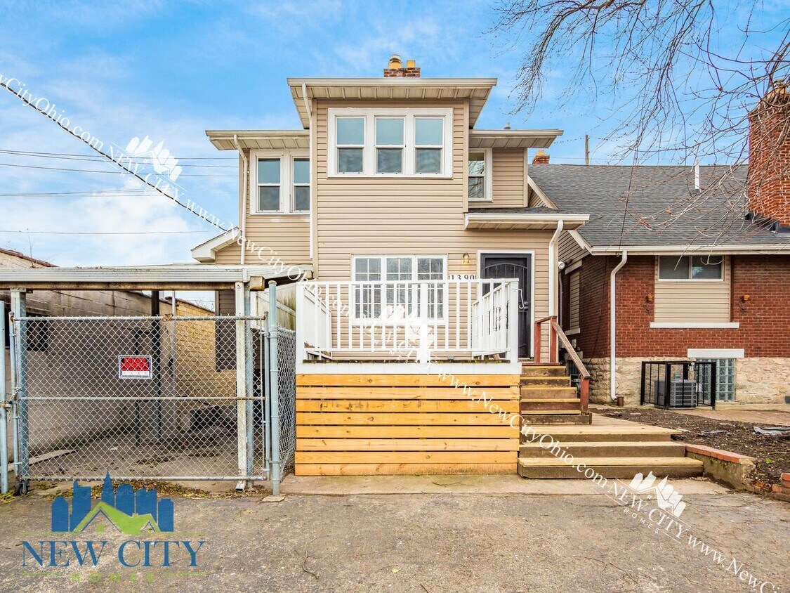 Foto principal - 1390-1392 Sullivant Ave, Columbus OH 43223