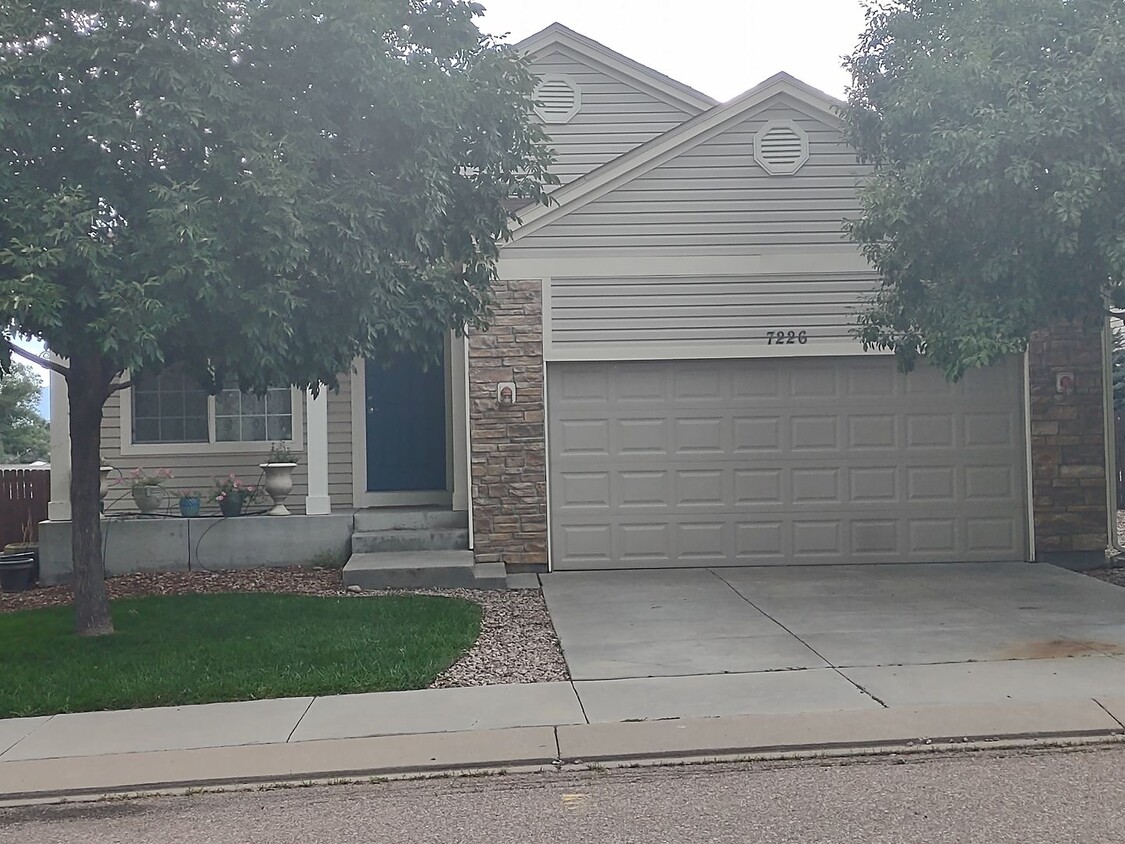 Primary Photo - Amazing ranch style home