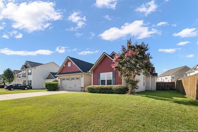 Building Photo - 2108 Heathcote Dr