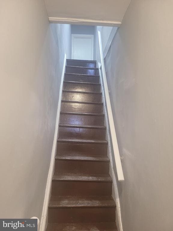 Building Photo - 134 N Ruby St