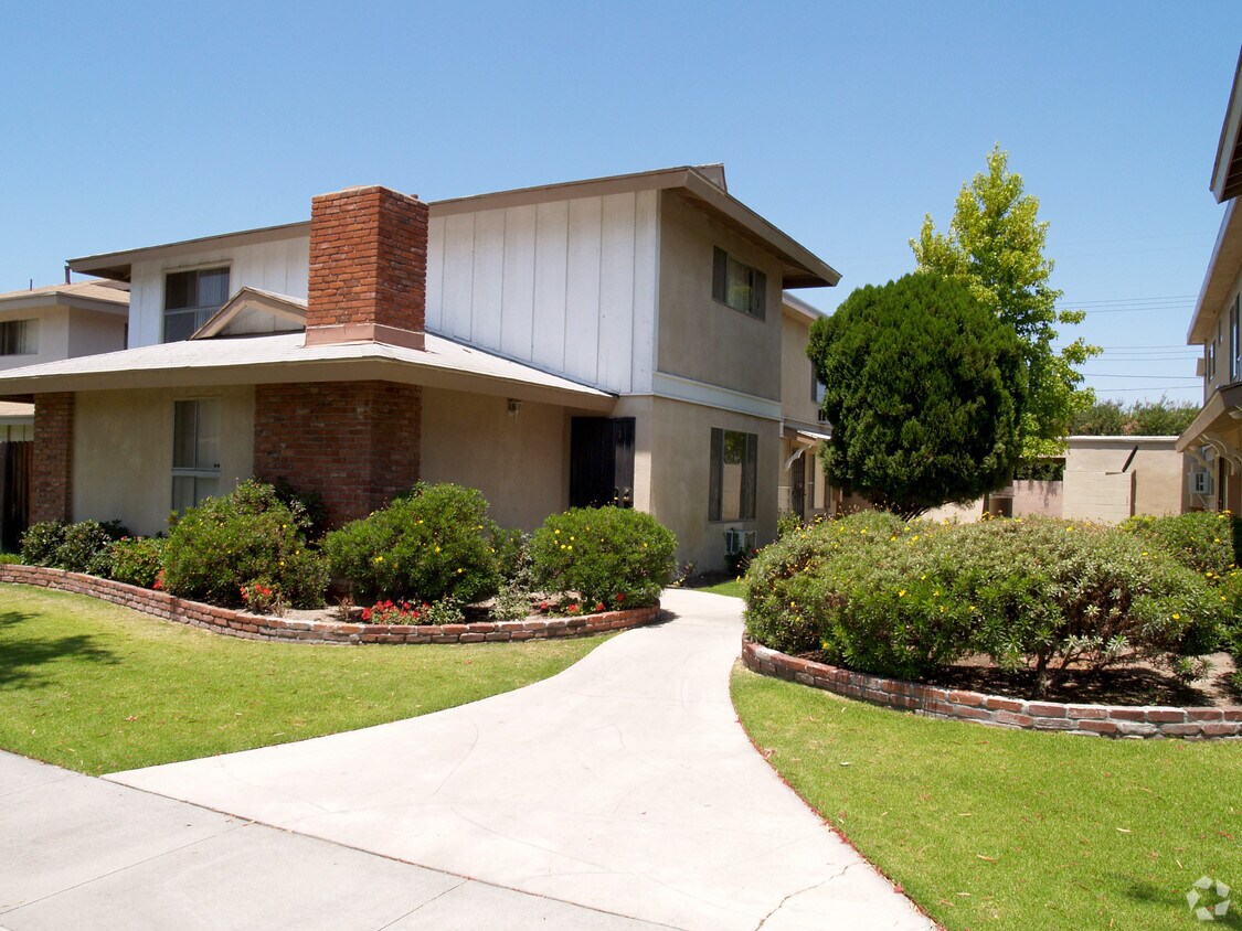 Building Photo - 3523 W Del Monte Dr