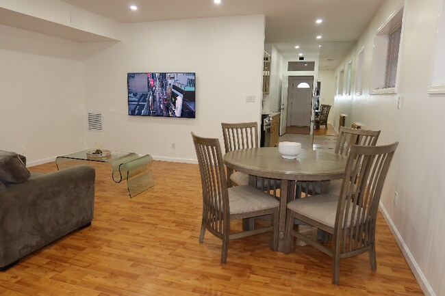 Building Photo - 68-43 Jay Ave