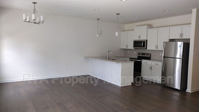 Building Photo - 11252 Benton Pointe Wy