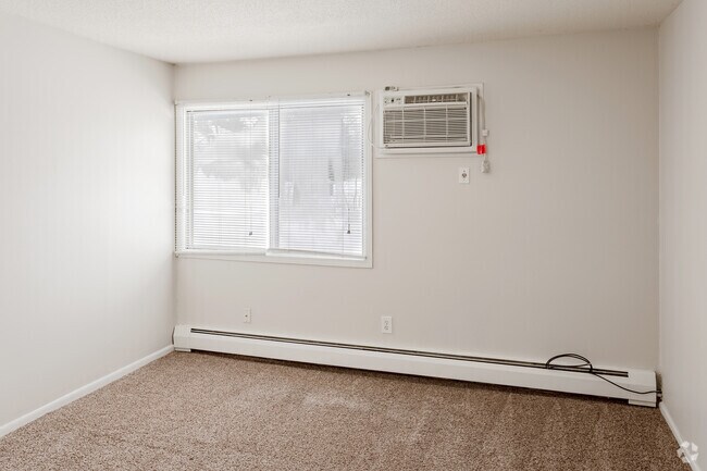 2HAB, 1BA - Chanhassen Village