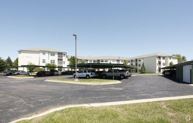 Cedarwood Apartments Apartments - Flushing, MI | Apartments.com