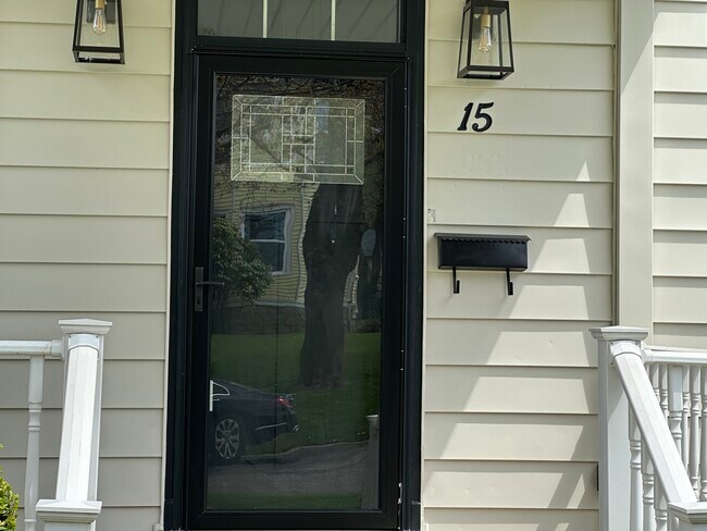 Foto del edificio - 15 Hillside Ave