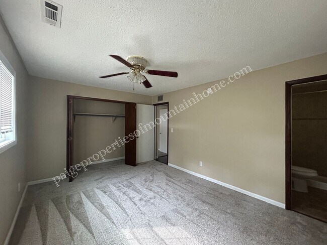 Foto del edificio - Charming 2 Bedroom, 2 Bath Home near Brown's Beach