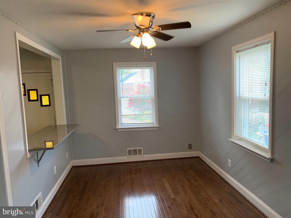 Foto principal - 302 Charter Oak Ave
