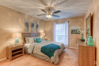 The Crossing at Berkley Square photo'