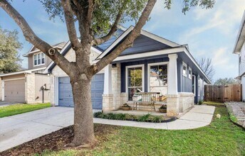Building Photo - 3405 Barksdale Dr
