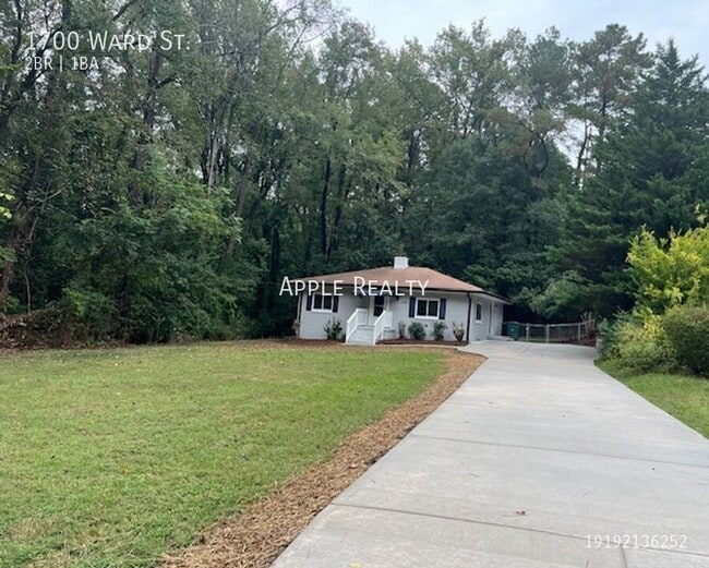 Photo - 1700 Ward St House