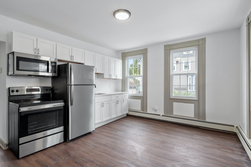 14 Pierce St Unit A, Dover, NH 03820 Room for Rent in Dover, NH