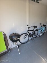 Building Photo - 735 High Pines Dr