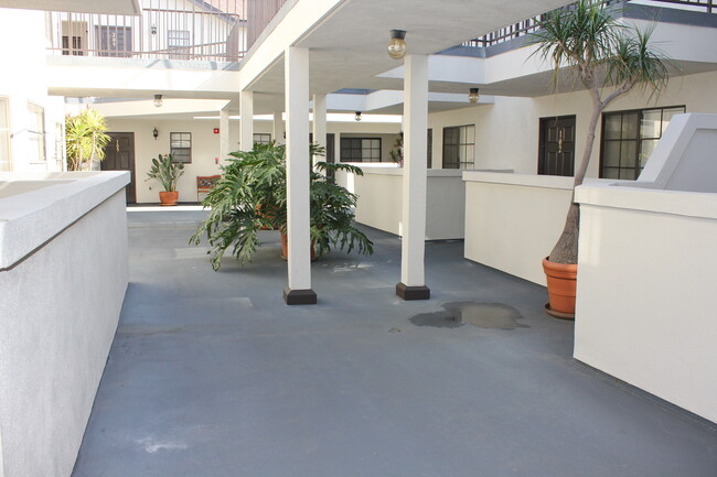 Building Photo - Newport Baja Apartments
