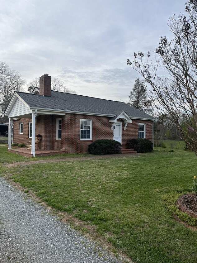 Primary Photo - 4575 Dale Farm Rd