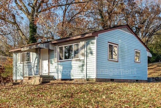 Building Photo - 1113 Jarvis Ave