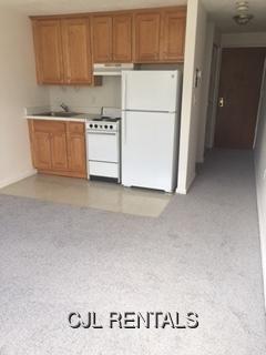 Foto del edificio - bedroom in STONEHAM MA 02180