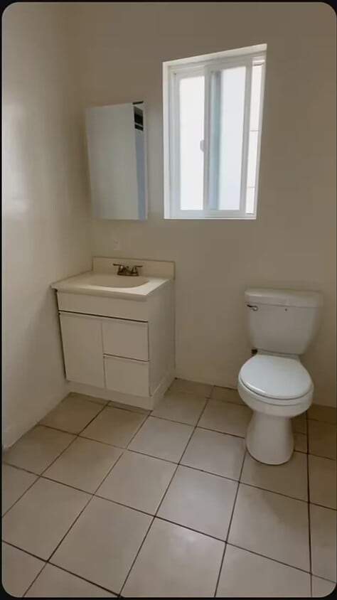 Foto del edificio - 10871 Kling St