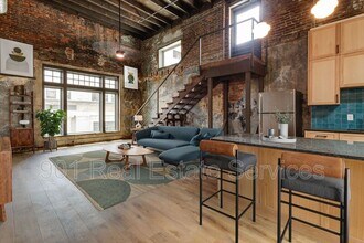 Building Photo - 124 Monroe Ave