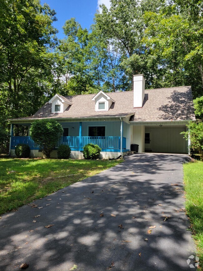 Apartments For Rent in Lancing, TN with Parking 4 Rentals