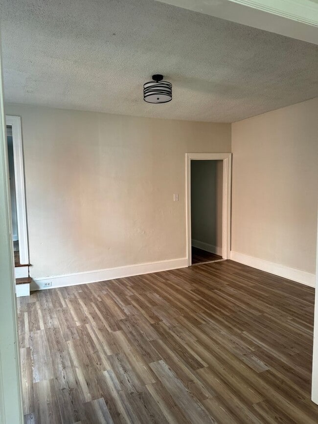 Foto del edificio - (8) 216-218 Westside Ave (One Degree Resid...