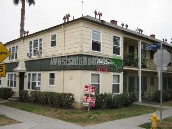 Foto principal - 1349 N Cherokee Ave