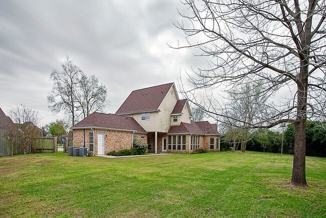Building Photo - 3143 Lancaster Ln