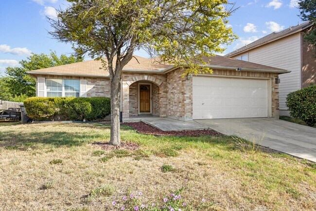 Building Photo - Charming Home Awaits: Spacious & Modern Li...