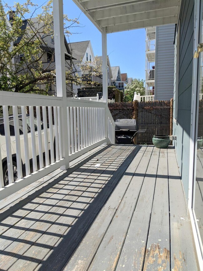 Building Photo - 41 Belknap St