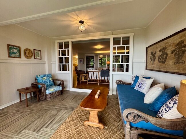Building Photo - Charming 3 Bed/2 Bath Historic Home in Cap...